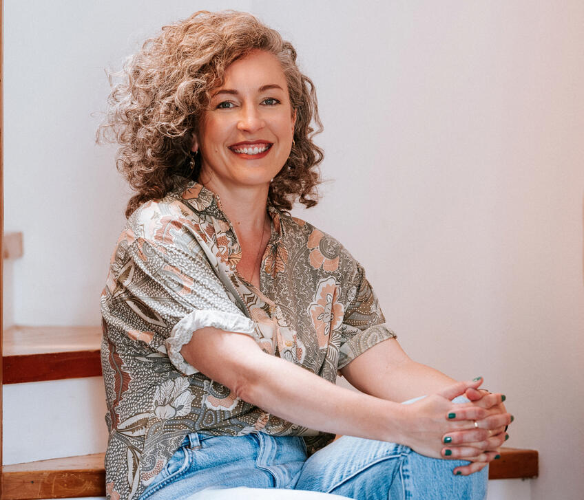 Professional photo of Kimberley Bartlett, registered counsellor and sleep therapist at Present State Therapy in Aotearoa New Zealand